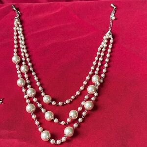 Elegant Pearl Necklace